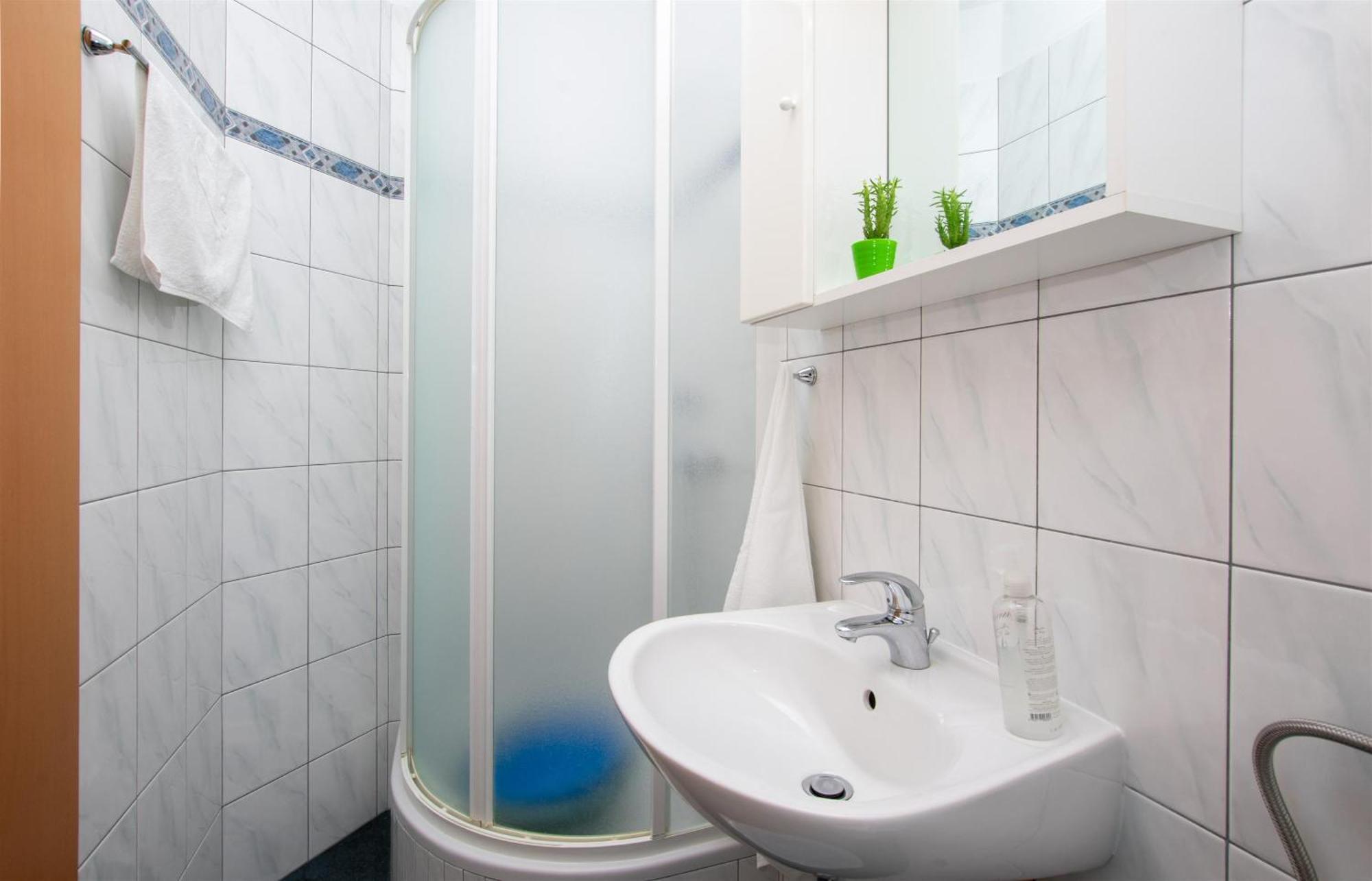 Apartment Zdravko Omiš Esterno foto