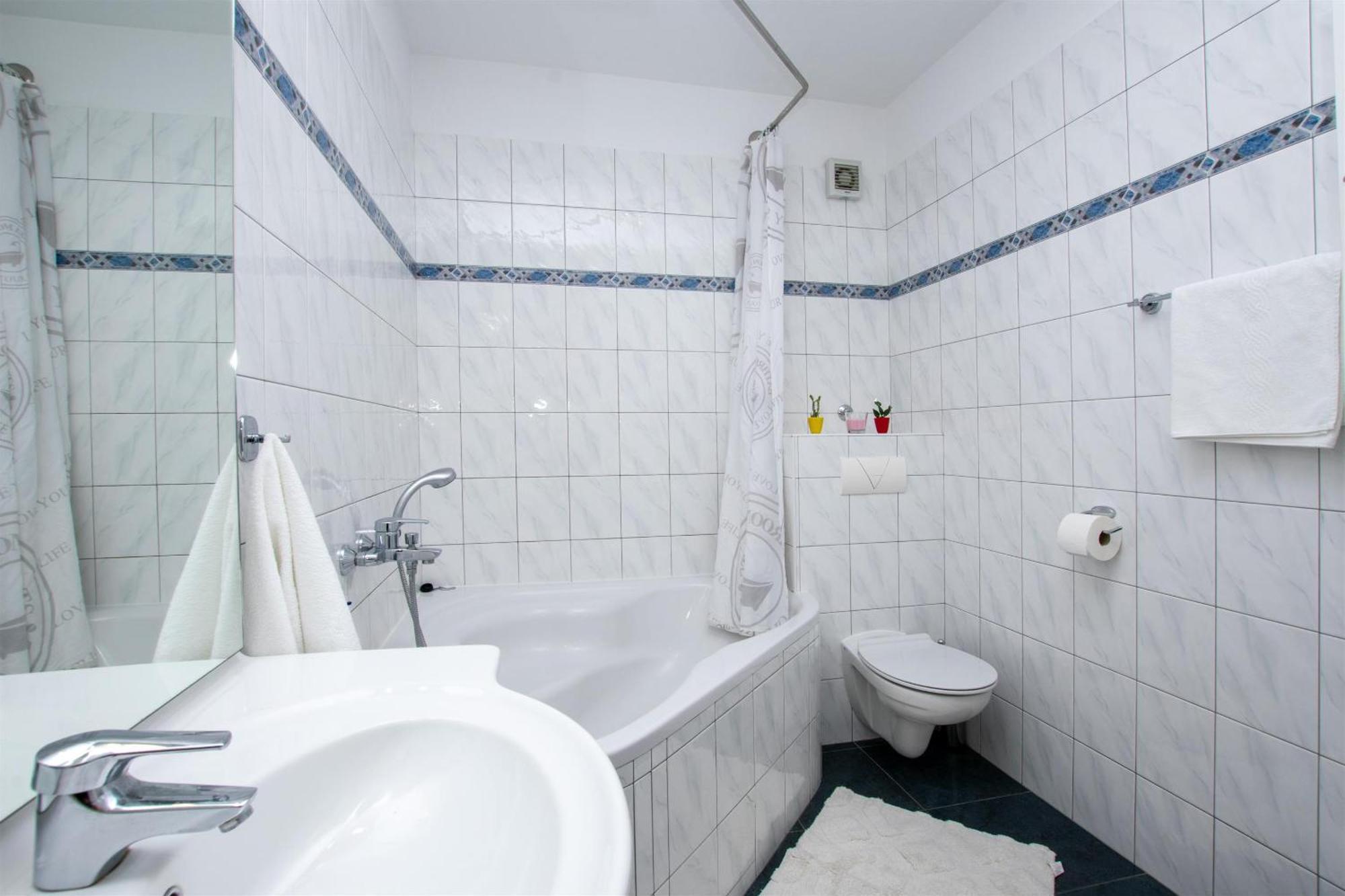 Apartment Zdravko Omiš Esterno foto