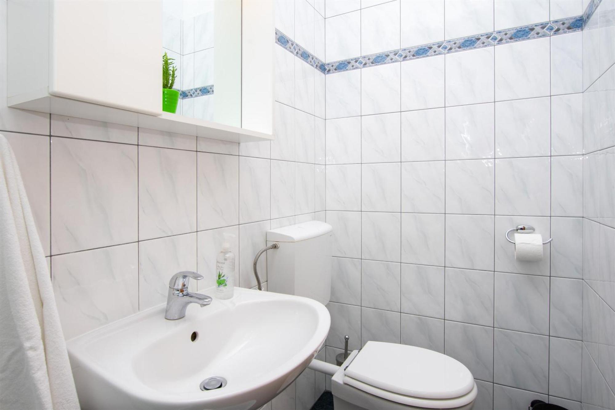 Apartment Zdravko Omiš Esterno foto