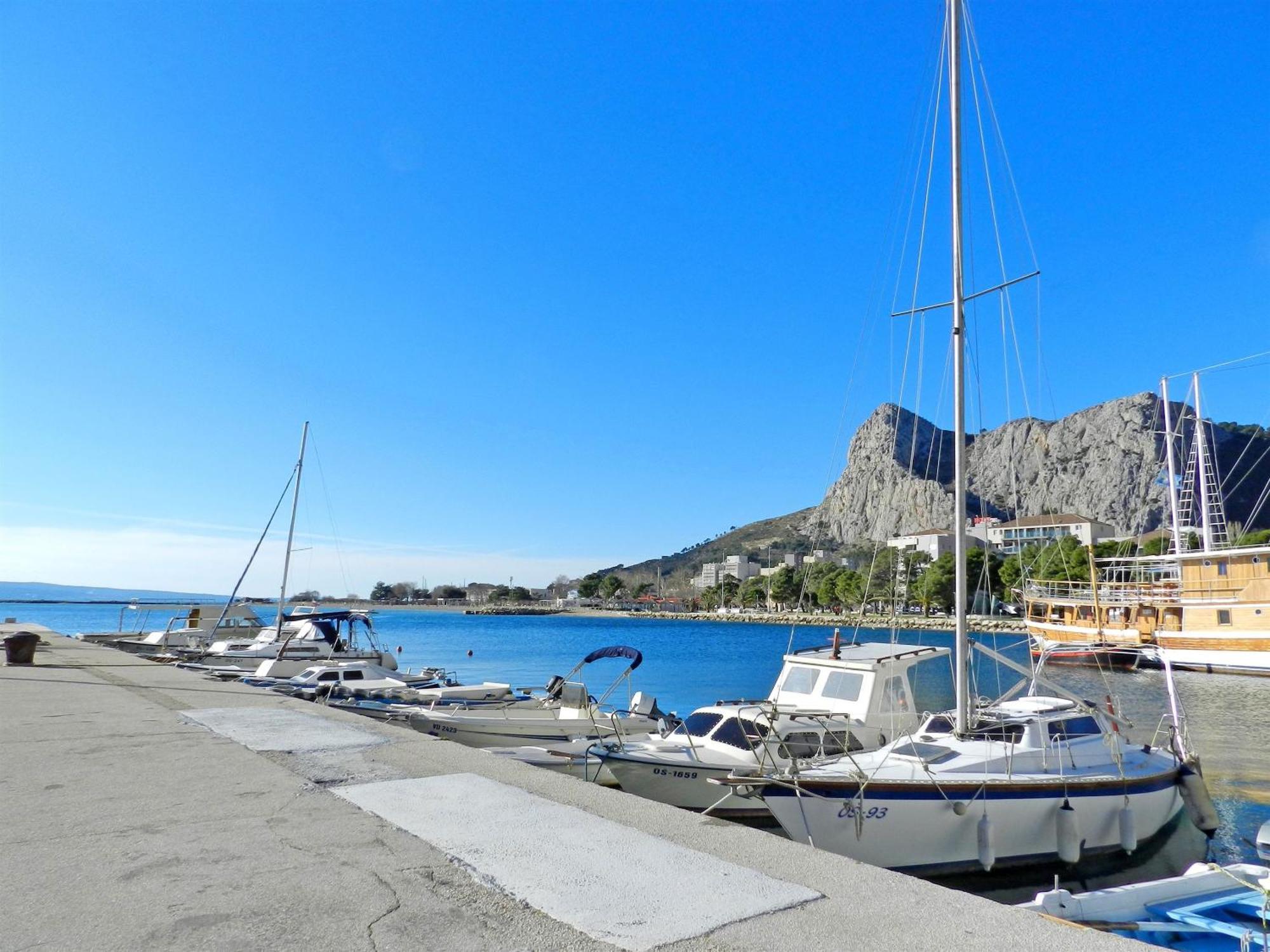 Apartment Zdravko Omiš Esterno foto