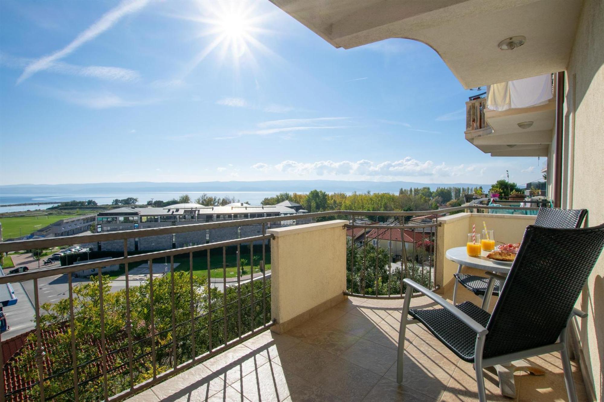 Apartment Zdravko Omiš Esterno foto